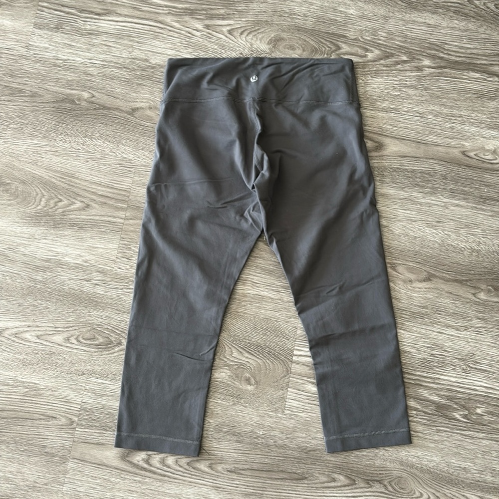 Lululemon Wunder Under Luon Crop Gray Size 8